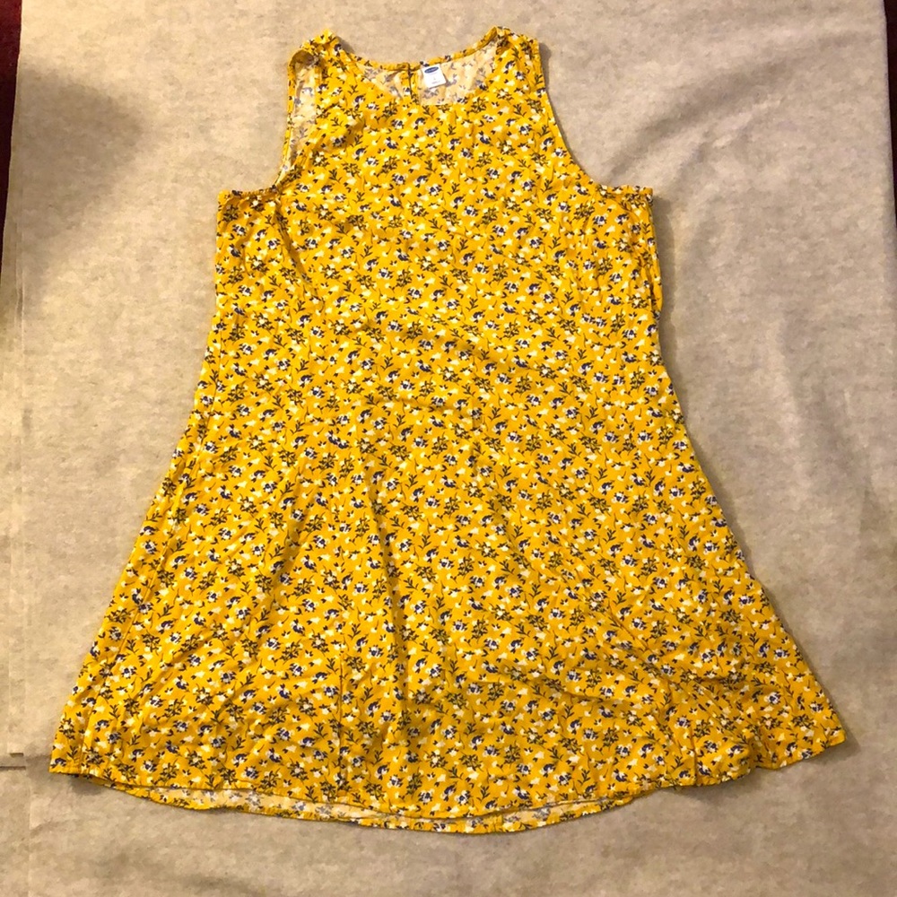 Yellow floral Old Navy Dress (Large)